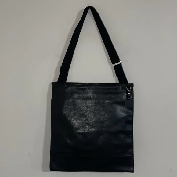 Shinola Detroit leather black crossbody bag Black Messenger Crossbody